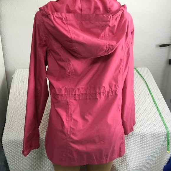 LAND'S END ROSE COLOR WOMANS RAIN JACKET SIZE MEDIUM - Picture 3 of 5